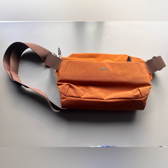 Bellroy Other - Bellroy Venture Sling - 6L in Bronze